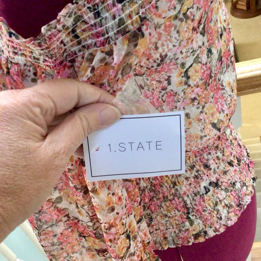 NWT 1. State Cold Shoulder lined Floral Top Women’s Medium - Picture 5 of 11